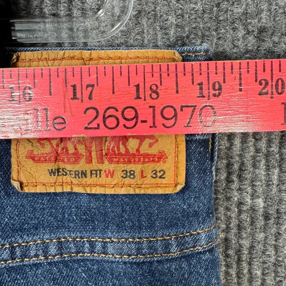 Levi's Jeans Men's Western Fit Blue Denim W38 L32 Strong Cotton Fade Whiskering